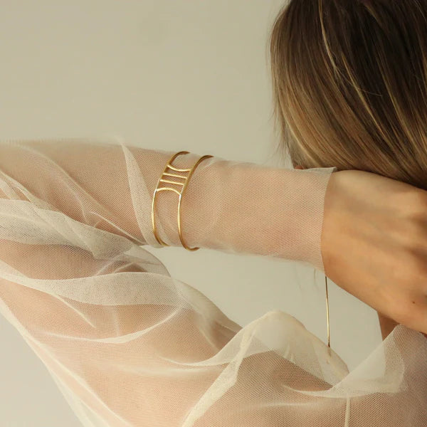 Gold Column Open Bangle